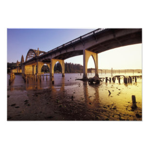 Impression Photo USA, Oregon, Florence. Siuslaw Bridge et