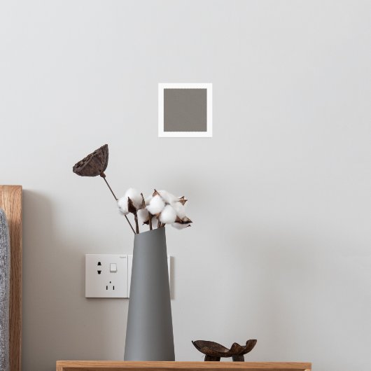 Impressions Dorure un homme en costume et cravate debout devant un mu (In situ (Chambre 2))