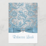 IMPRIMÉ Bow - Invitation Bat mitzvah de Winter Won<br><div class="desc">Cette élégante invitation Bat mitzvah à la parties scintillant en damas bleu glacé gris argenté FAUX recouvre un arrière - plan de flocons de neige blancs assortis et un ruban et arc bleu acier IMPRITED avec un Star gris argenté de David brooch sur elle. Il serait parfait pour les Bat...</div>