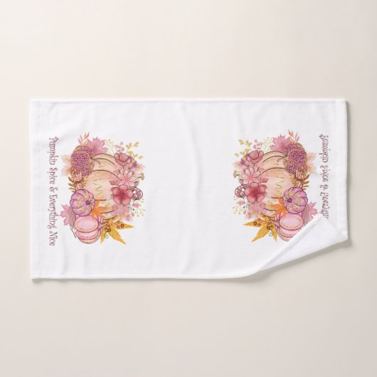 in Autumn Pink: Whimsy & Spice Bad Handdoek (Handdoek)
