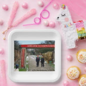 In de kap papieren bordje (Feest)