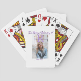 In de liefdevolle herinnering van herinnering houd pokerkaarten