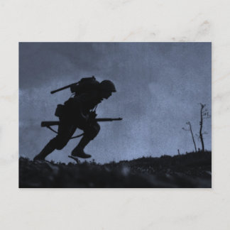 In de nacht een soldaat op het slagveld briefkaart