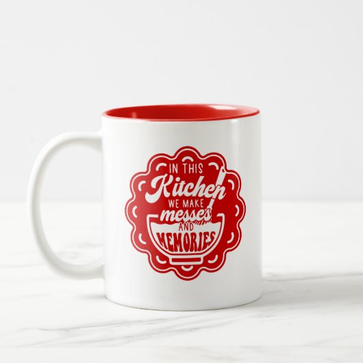 In deze keuken maken we messen en herinneringen tweekleurige koffiemok (Links)
