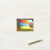 In een heteluchtballon post-it® notes (Op bureau)