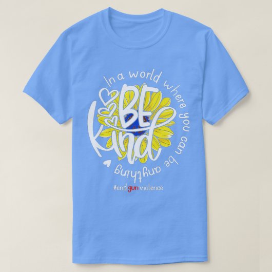 In een wereld waar je alles kunt zijn, in spi t-shirt (Design voorkant)