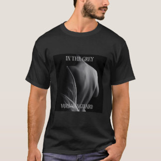 In het grijs t-shirt