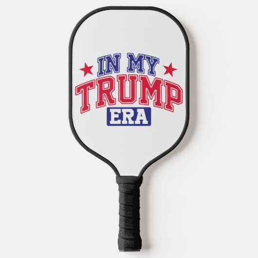In het Trump tijdperk Pickleball Paddle (Voorkant)