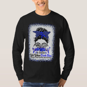 In Januari dragen we donkerblauw Mensenhandel Pre T-shirt