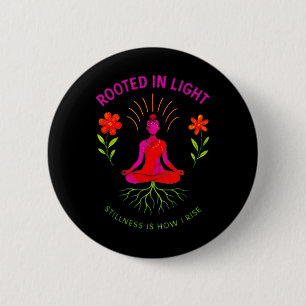 In Licht Geworteld Yoga Meditatie Ontwerp Ronde Button 5,7 Cm