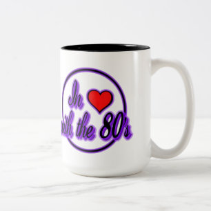 In liefde met de 80's Retro Paarse Logo Mok