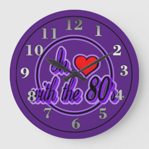 In liefde met de Retro Paarse Logo wandklok van 80 Grote Klok