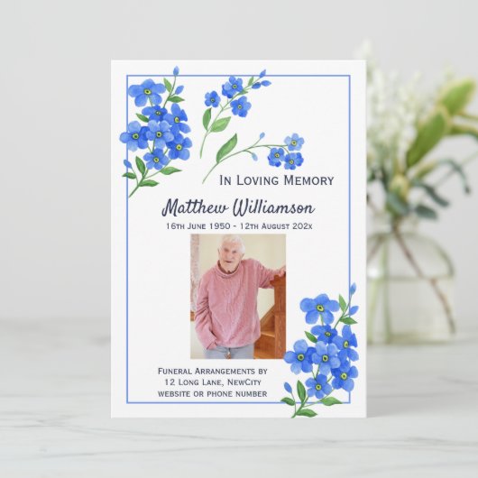 In liefdevolle herinnering vergeet me niet begrafe aankondiging (Staand voorkant)