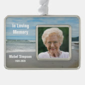 In Loving Memory Beach Foto Verzilverd Kader Ornament (Voorkant)