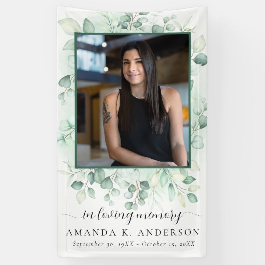 In Loving Memory Eucalyptus groen diensten Spandoek (Verticaal)