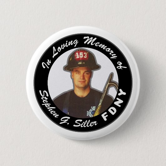 In Loving Memory van Stephen Siller Ronde Button 5,7 Cm (Voorkant)