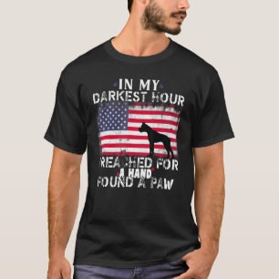 In mijn donkerste uur bereikte ik een handje om ee t-shirt