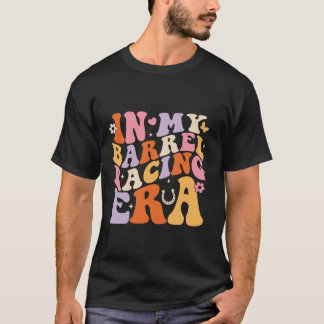 In Mijn Vat Racing Era Groovy Retro Cowgirl Barre T-shirt