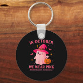 In October We Wear Nk – Breast Cancer Awareness Sleutelhanger (Voorkant)