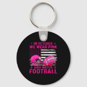 In October We Wear Nk Breast Cancer Flag Football Sleutelhanger (Voorkant)