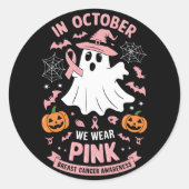 In oktober Draag we Pink Ghost Witch borstkanker Ronde Sticker (Voorkant)