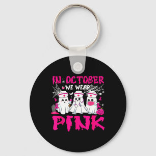 In oktober Draag we Pink Nurse Ghost Halloween Bre Sleutelhanger