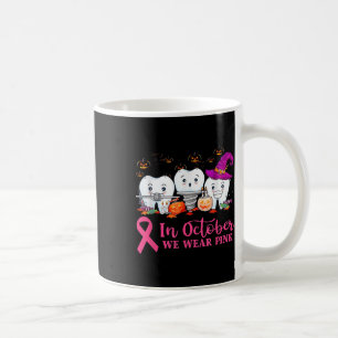 In oktober Draag we roze gebundelde borstkanker Koffiemok