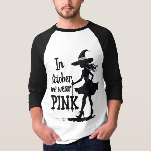 In oktober Draag we roze heksen Halloween T-shirt (Voorkant)