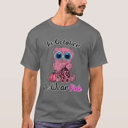 In oktober Draag we roze T-shirt (Voorkant)