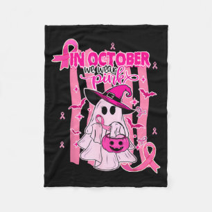 In oktober dragen we roze spookheks borstkanker fleece deken