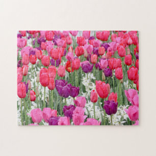 in roze bloemblaadjes legpuzzel