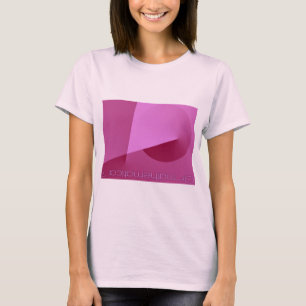 in roze t-shirt