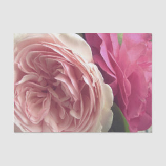 in roze tissuepapier