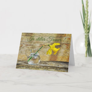 In stille rouw met gele narcis kaart