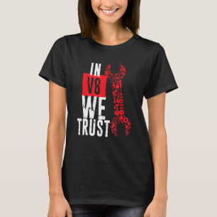 In V8 vertrouwen we op een verstoorde mechanische T-shirt