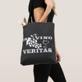 In vino veritas draagtas (Dichtbij)