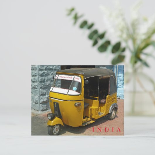 Inde auto rickshaw vue carte postale (Debout devant)