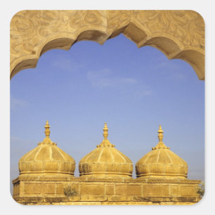 India, Rajasthan, Jaisalmer. Zandstenen koepels Vierkante Sticker