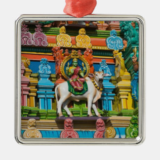 INDIA, Tamil Nadu, Chennai: Kapaleeshwarar Metalen Ornament