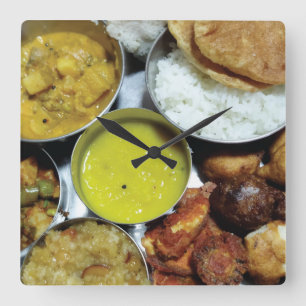 Indiaas Vegetarisch Voedsel Vierkante Klok