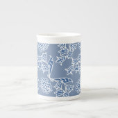 Indigo Blue Ethnic Floral Print Bone China Mok (Voorkant)
