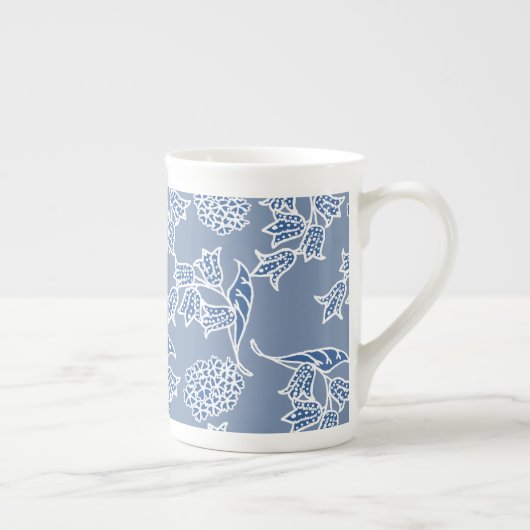 Indigo Blue Ethnic Floral Print Bone China Mok (Rechts)
