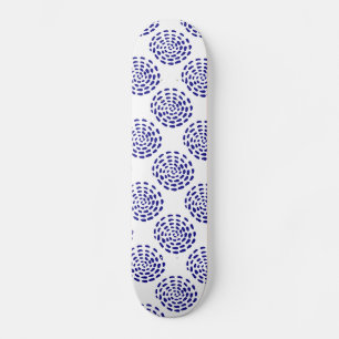 Indigo donkerblauw gestreept cirkelpatroon op hout skateboard
