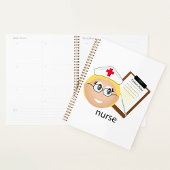 Infirmière avec Porte - bloc Médicale et thermomèt