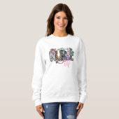 Infirmière | Sweatshirt de typographie rétro amusa (Devant entier)