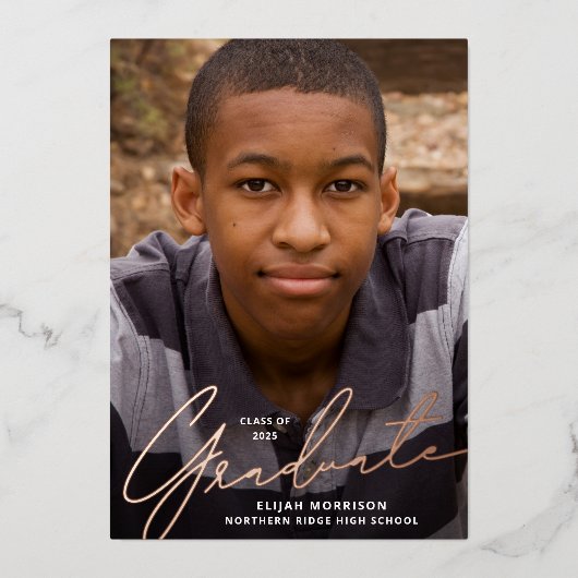 Informele scriptie roze goud folie foto afstuderen folie uitnodiging (Voorkant)