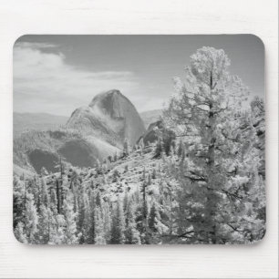 Infrarood foto aan de oostkant van Yosemite Nation Muismat