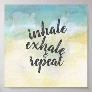 inhale exhale poster tekst over blauwe waterverf k