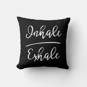 Inhale Exhale Typografie Kussen