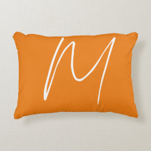 Initiaal Letter Monogram Modern Stijl Oranje Wit Accent Kussen